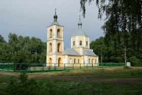 Шатилово. Церковь Троицы Живоначальной