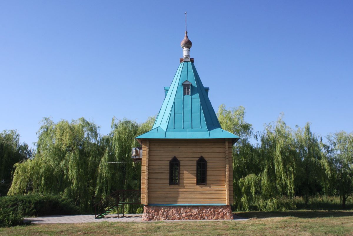 Часовня в память Георгиевской церкви, Россошное (Краснозоренский район, Орловская область). фасады