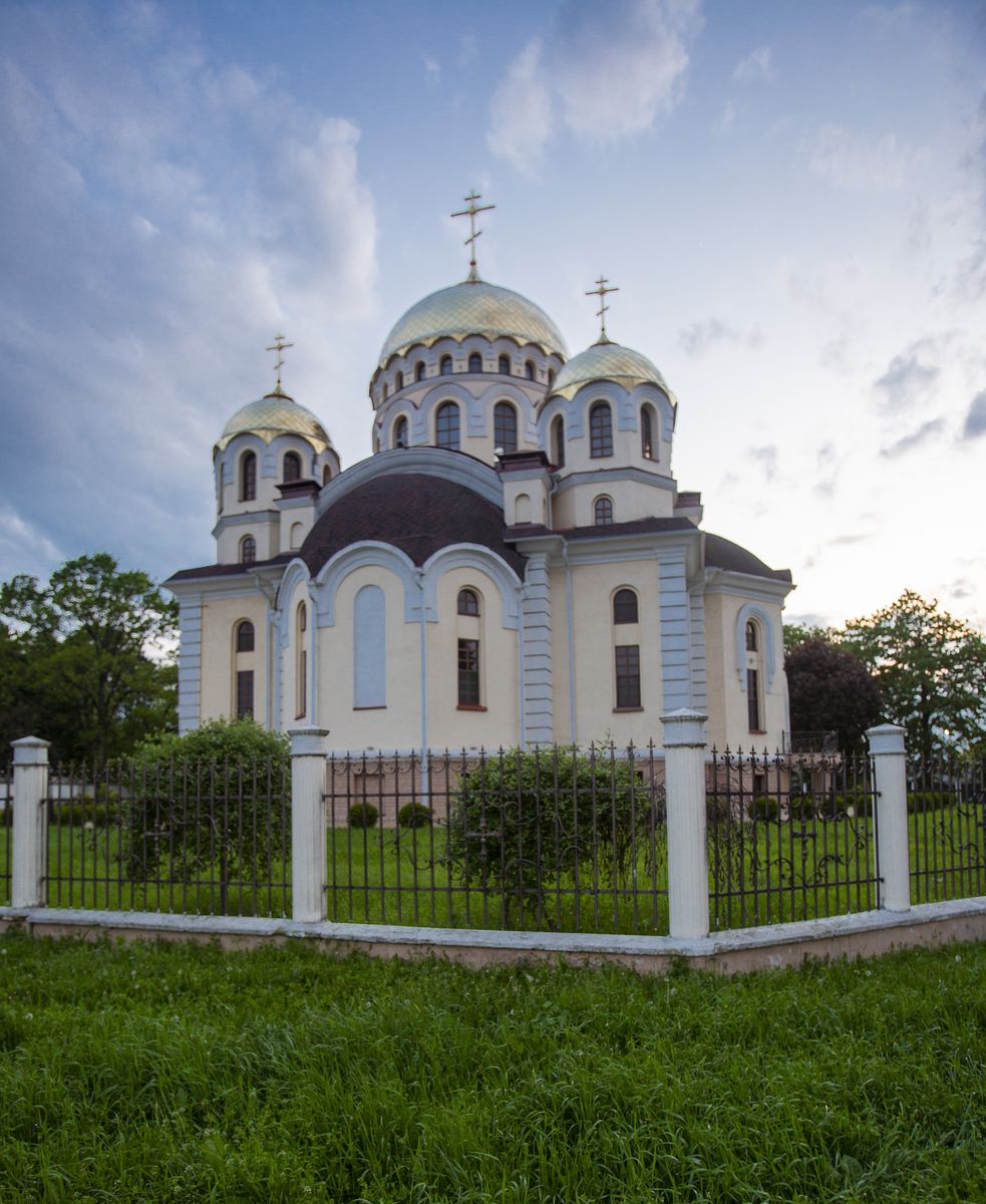 Кафедральный собор Марии Магдалины, Нальчик (Нальчик, город, Республика Кабардино-Балкария). фасады