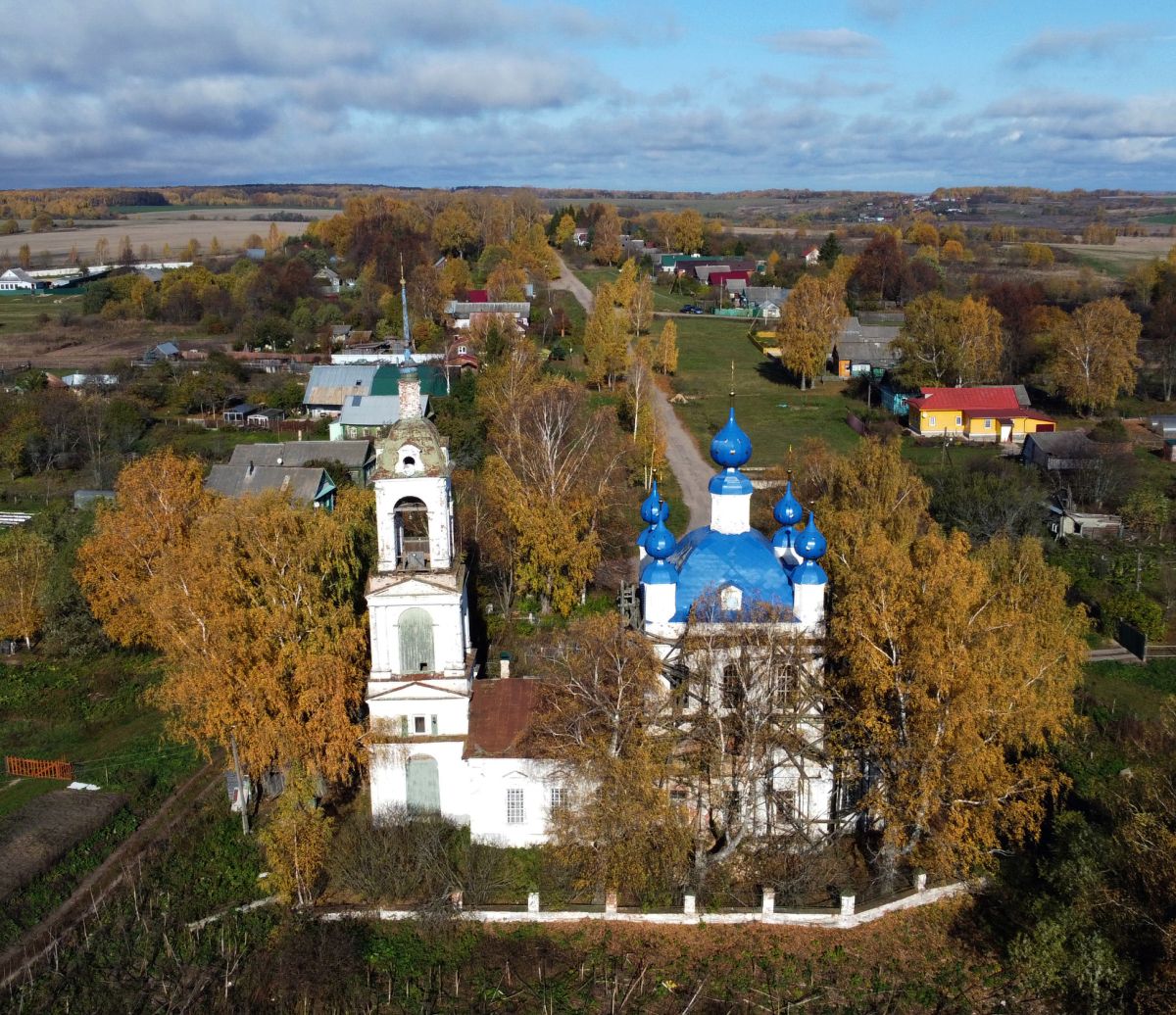 Алексино. Церковь Покрова Пресвятой Богородицы. фасады