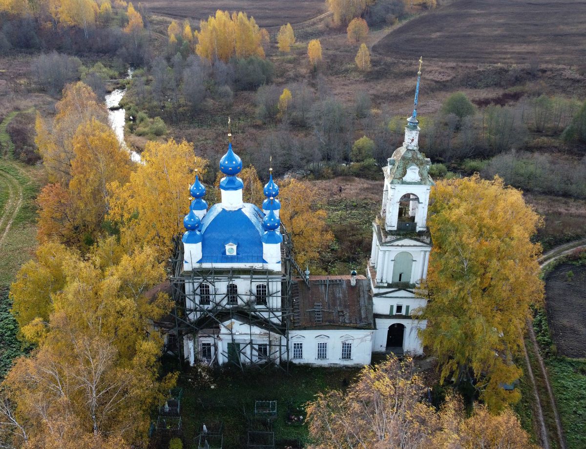 Алексино. Церковь Покрова Пресвятой Богородицы. фасады