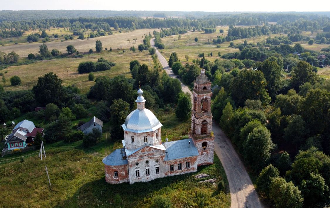 Церковь Николая Чудотворца, Никульское (Переславский район и г. Переславль-Залесский, Ярославская область). общий вид в ландшафте