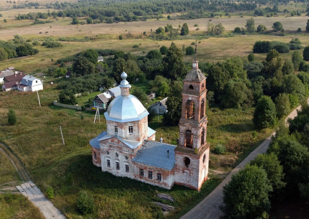 Церковь Николая Чудотворца, Никульское (Переславский район и г. Переславль-Залесский, Ярославская область). общий вид в ландшафте