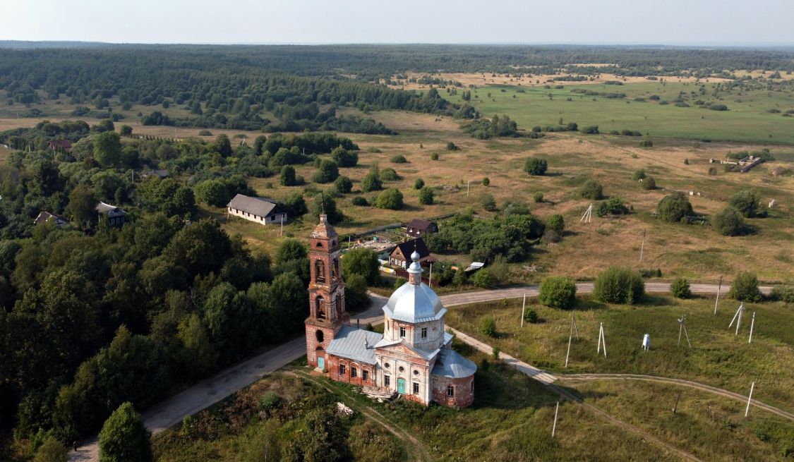 Церковь Николая Чудотворца, Никульское (Переславский район и г. Переславль-Залесский, Ярославская область). общий вид в ландшафте