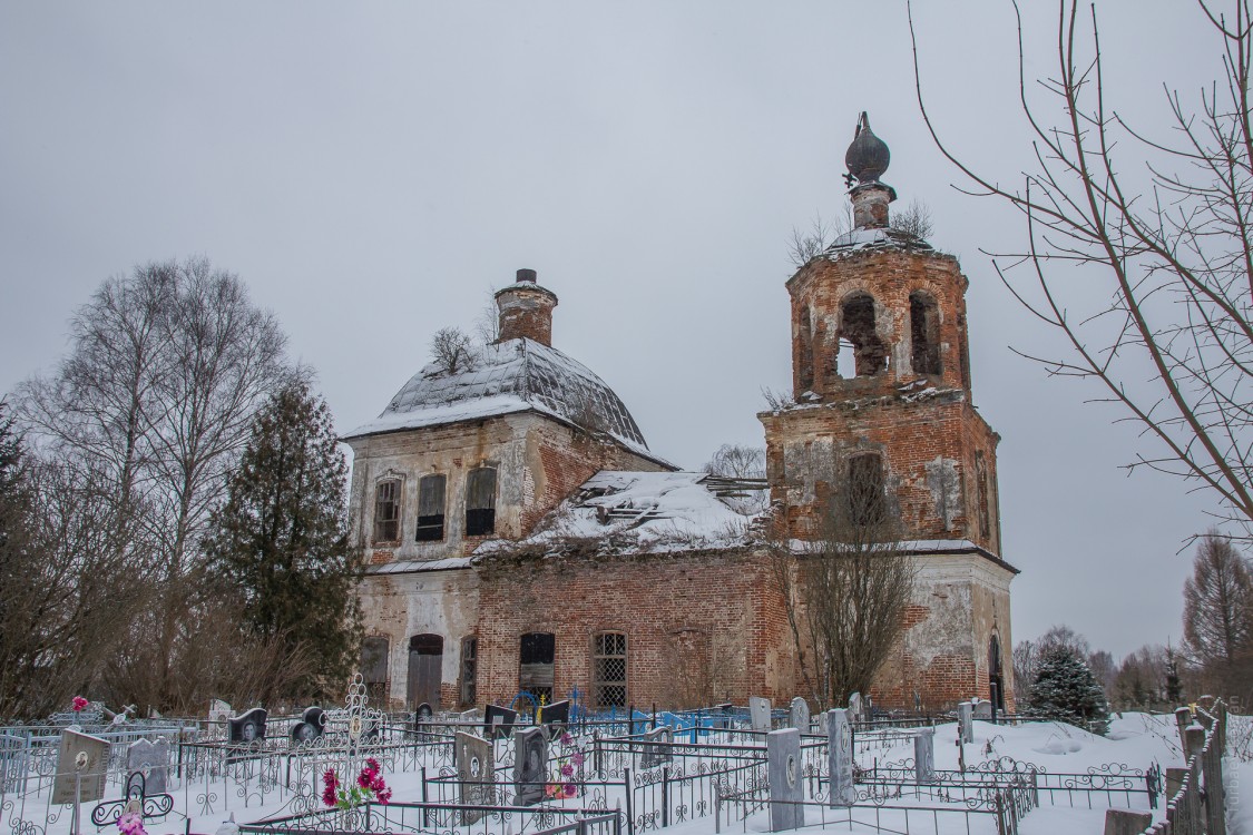 Первитино. Церковь Рождества Пресвятой Богородицы. фасады