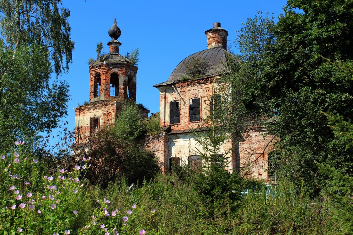 Первитино. Церковь Рождества Пресвятой Богородицы. фасады