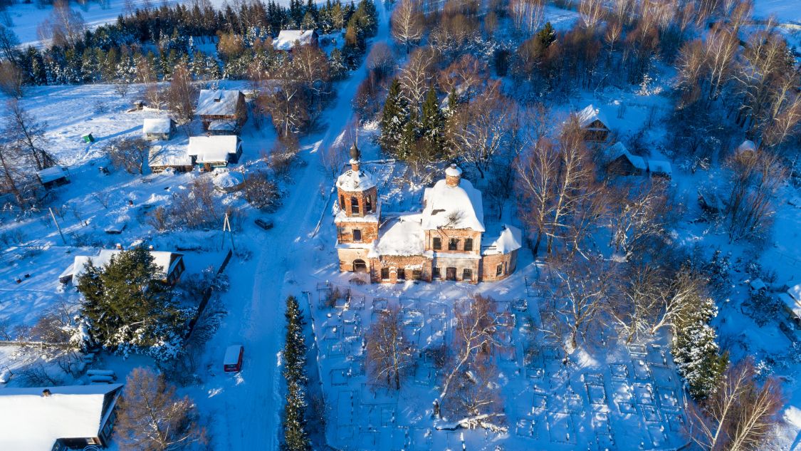 Церковь Рождества Пресвятой Богородицы, Первитино (Ростовский район, Ярославская область). общий вид в ландшафте