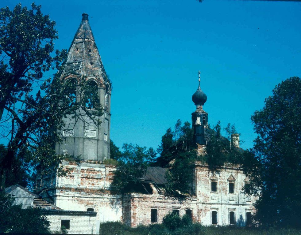 Церковь Казанской иконы Божией Матери, Караш (Ростовский район, Ярославская область). фасады