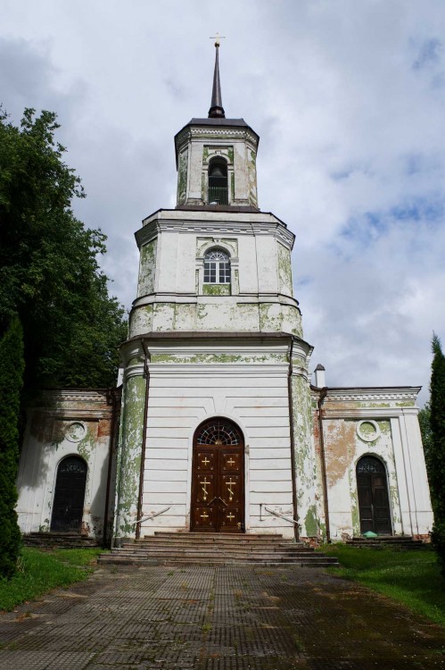 Собор Успения Пресвятой Богородицы, Тарту (Тартумаа, Эстония). фасады, Колокольня храма.