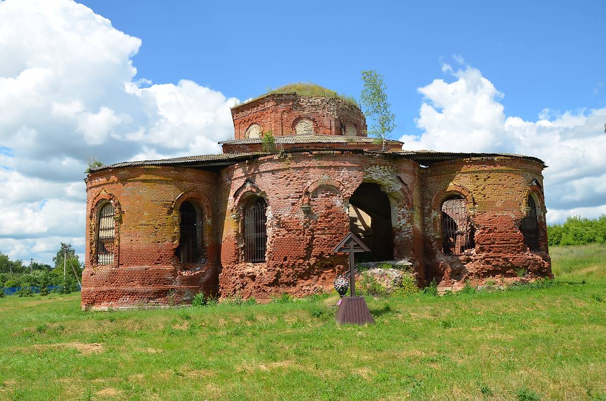 фасады. Церковь Космы и Дамиана, Головинщино (Лев-Толстовский район, Липецкая область)