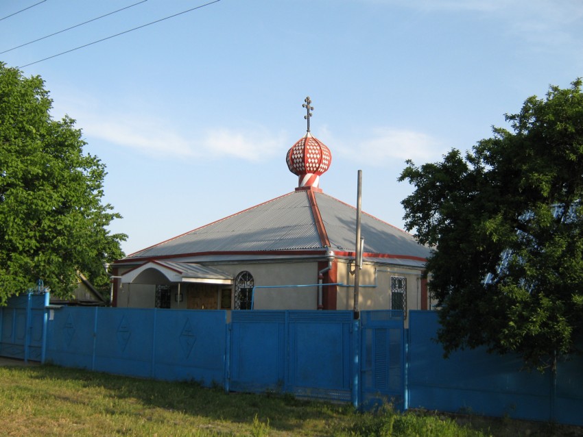 Церковь Серафима Саровского, Эркен-Шахар (Ногайский район, Республика Карачаево-Черкесия). общий вид в ландшафте