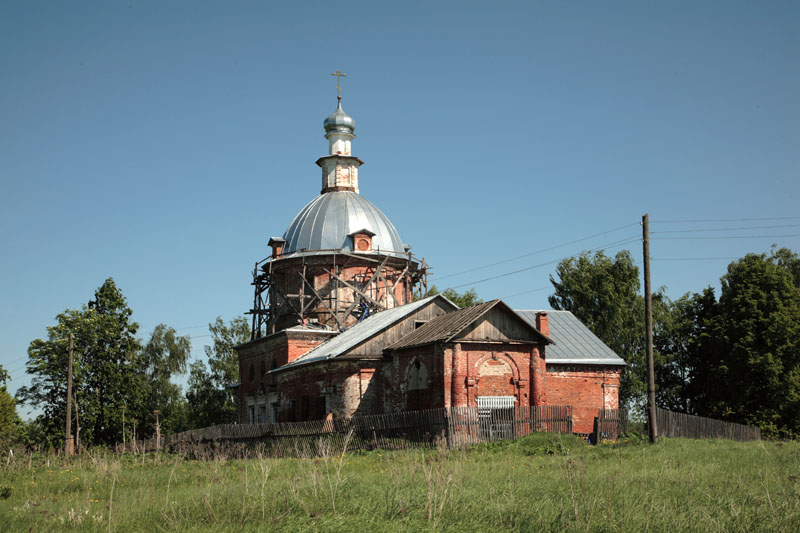 Церковь Георгия Победоносца, Славитино (Переславский район и г. Переславль-Залесский, Ярославская область). фасады