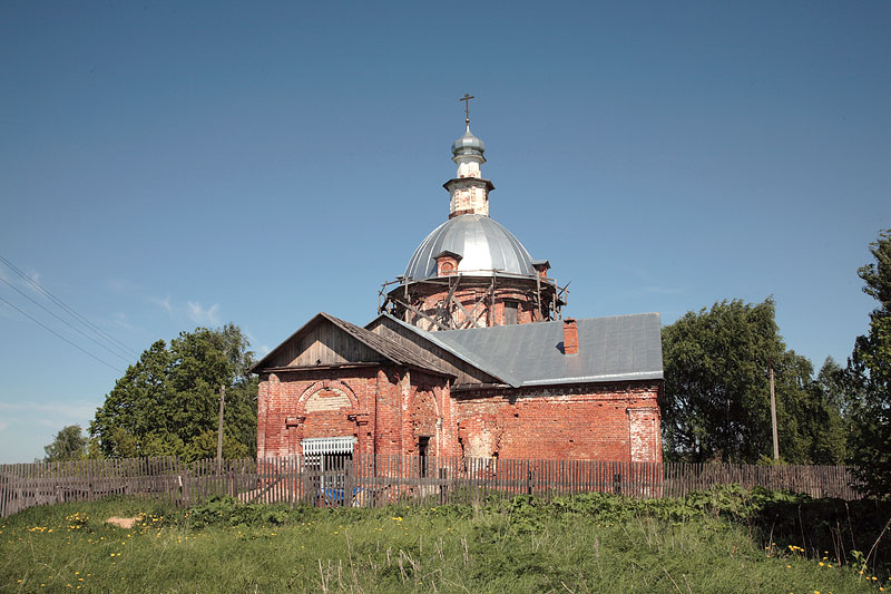 Церковь Георгия Победоносца, Славитино (Переславский район и г. Переславль-Залесский, Ярославская область). фасады