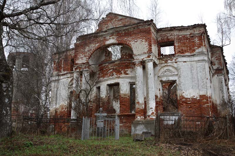 Церковь Благовещения Пресвятой Богородицы, Караш (Ростовский район, Ярославская область). архитектурные детали