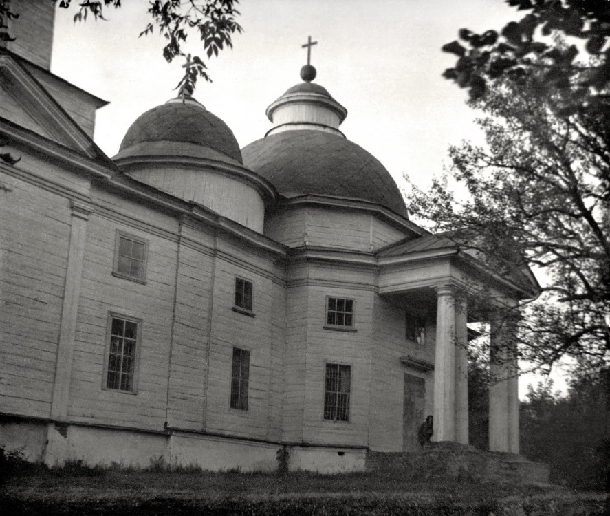 Балыкино. Церковь Николая Чудотворца. архивная фотография, Частная коллекция. Фото 1972 г.