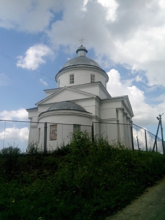 Дареевск. Церковь Димитрия Солунского. общий вид в ландшафте, После ремонта