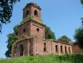 Алешенка. Церковь Михаила Архангела