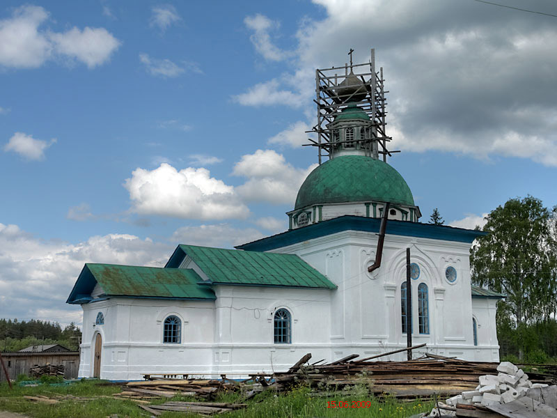 Погост (Большешальский погост). Церковь Троицы Живоначальной. фасады