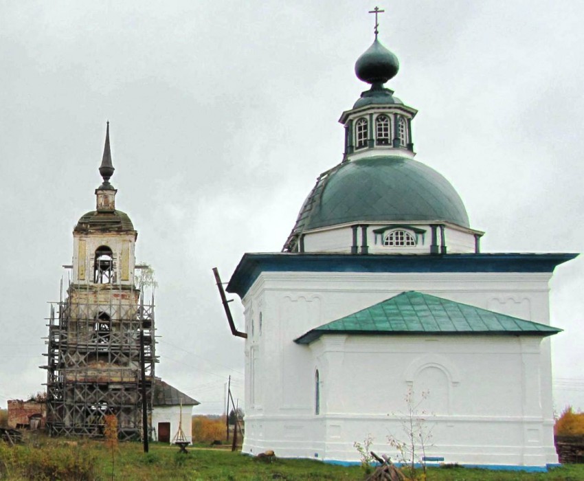 Церковь Троицы Живоначальной, Погост (Большешальский погост) (Каргопольский район, Архангельская область). фасады, вид с востока