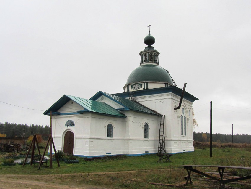 Церковь Троицы Живоначальной, Погост (Большешальский погост) (Каргопольский район, Архангельская область). фасады, вид с юго-запада