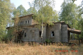 Васильево. Церковь Троицы Живоначальной