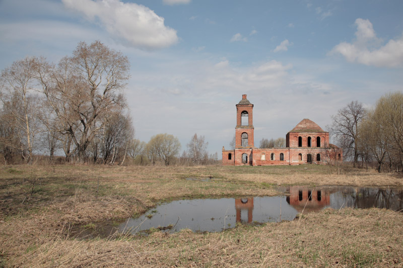 Церковь Воскресения Христова, Воскресенское, урочище (Ростовский район, Ярославская область). общий вид в ландшафте