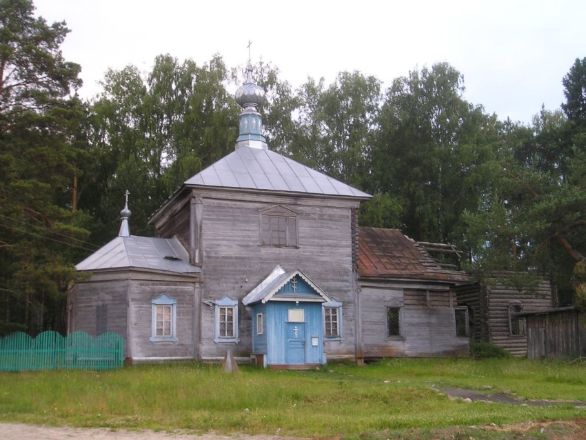 Церковь Успения Пресвятой Богородицы, Понурово (Ковернинский район, Нижегородская область). общий вид в ландшафте