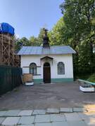 Молитвенный дом Владимира и Ольги равноапостольных, Слева строящийся  каменный храм во имя Покрова Пресвятой Богородицы. <br>, Обнинск, Обнинск, город, Калужская область