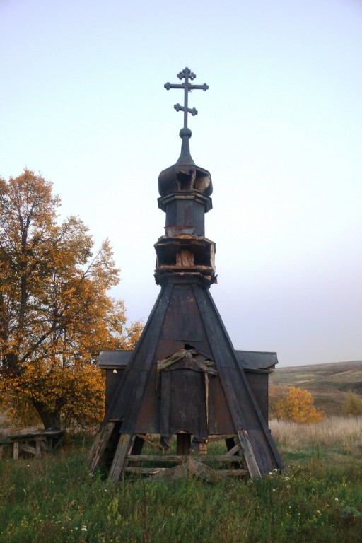Церковь Троицы Живоначальной, Смолино, урочище (Дивеевский район, Нижегородская область). фасады, Снятый с колокольни четверик