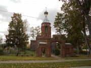 Церковь Сошествия Святого Духа, Центральный вход, вид со стороны реки<br>, Пылтсамаа, Йыгевамаа, Эстония