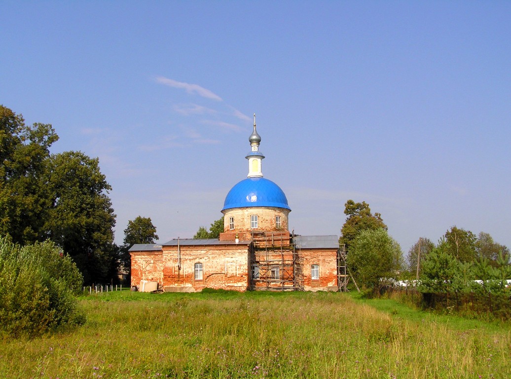 Церковь Благовещения Пресвятой Богородицы, Семендяйка (Переславский район и г. Переславль-Залесский, Ярославская область). общий вид в ландшафте