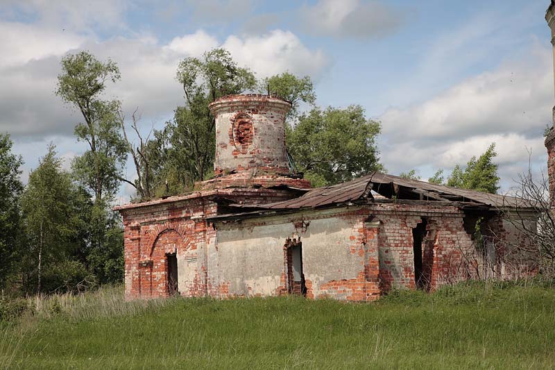 Приимково. Неизвестная часовня. фасады