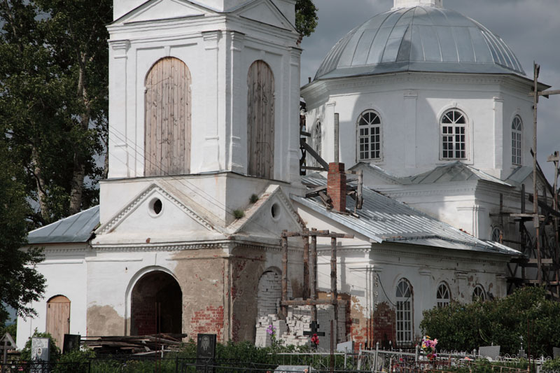 Пужбол. Церковь Димитрия Солунского. архитектурные детали