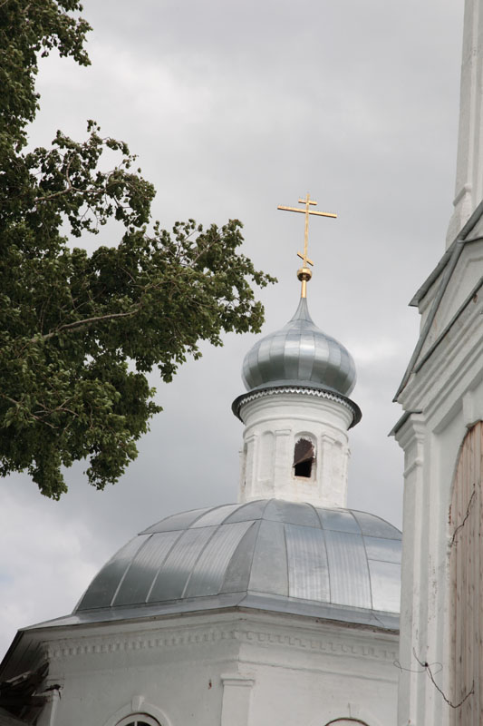 Пужбол. Церковь Димитрия Солунского. архитектурные детали