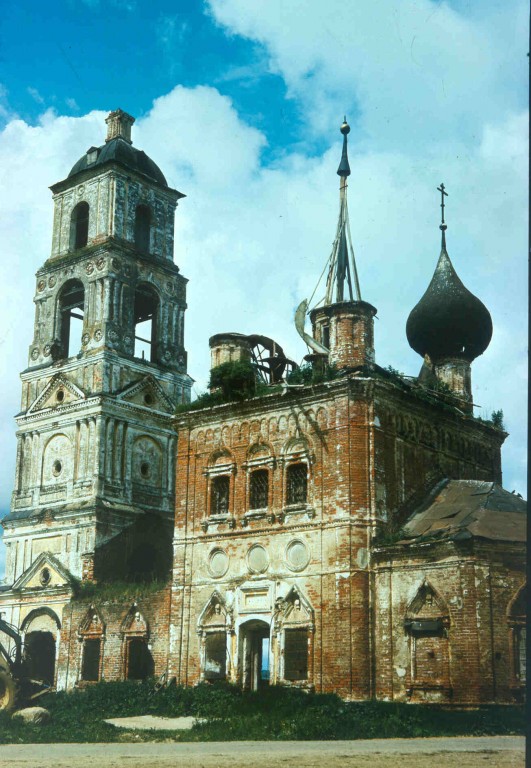 Церковь Василия Великого, Деревни (Ростовский район, Ярославская область). фасады