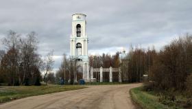 Воронино. Колокольня церкви Троицы Живоначальной