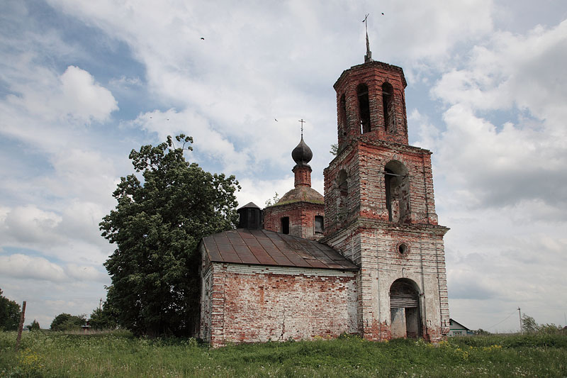 Церковь Иоанна Богослова, Подлесново (Ростовский район, Ярославская область). фасады