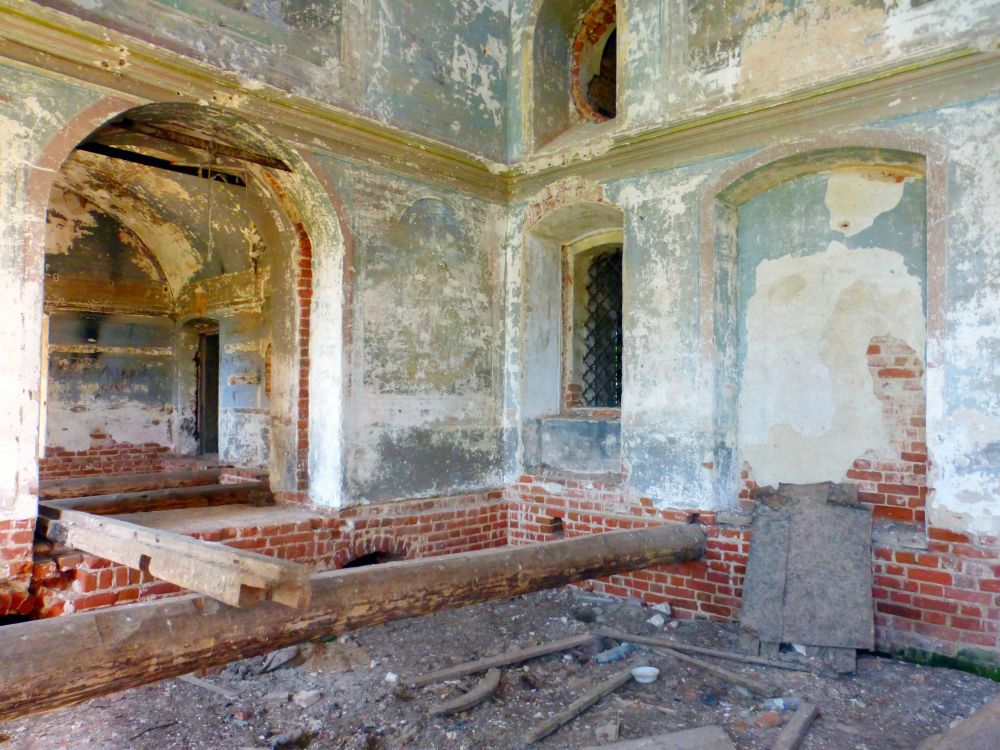 Церковь Иоанна Богослова, Подлесново (Ростовский район, Ярославская область). интерьер и убранство