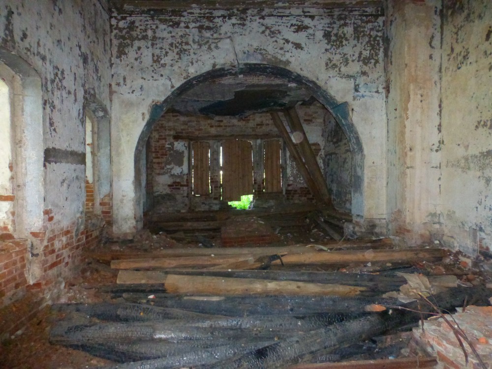 Церковь Иоанна Богослова, Подлесново (Ростовский район, Ярославская область). интерьер и убранство