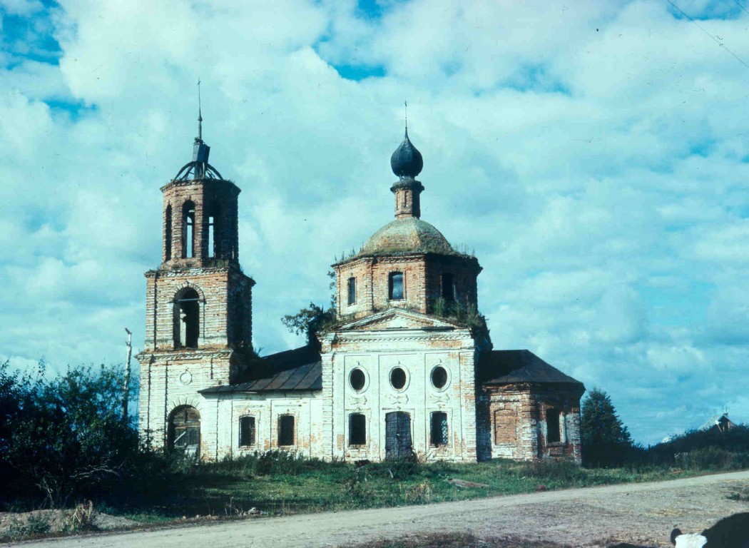 Церковь Иоанна Богослова, Подлесново (Ростовский район, Ярославская область). фасады