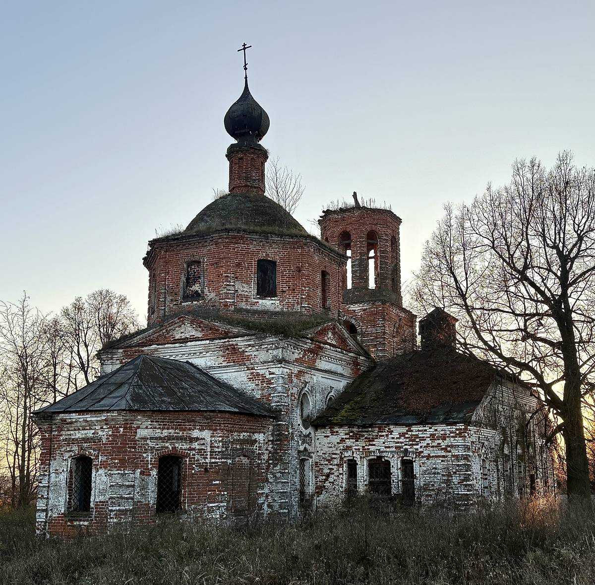 Вид с северо-востока, фасады. Церковь Иоанна Богослова, Подлесново (Ростовский район, Ярославская область)
