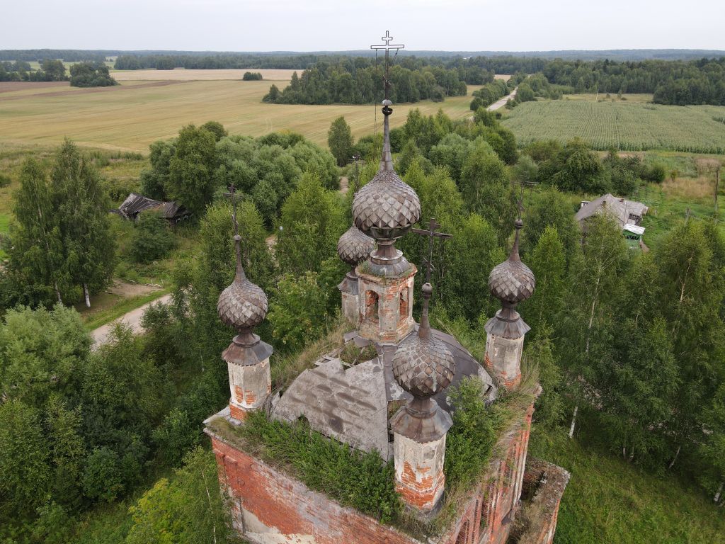 Церковь Николая Чудотворца, Чуфарово (Ростовский район, Ярославская область). архитектурные детали