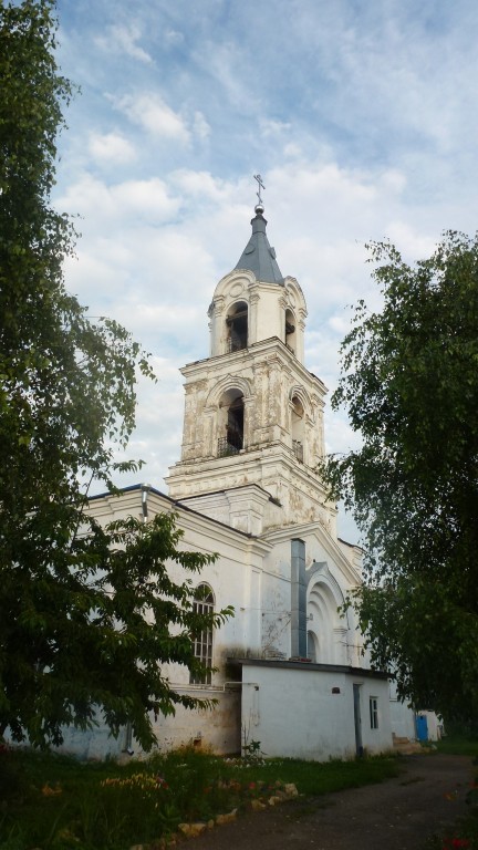 Церковь Покрова Пресвятой Богородицы, Большое Череватово (Дивеевский район, Нижегородская область). фасады, Церковь Покрова Пресвятой Богородицы. Колокольня