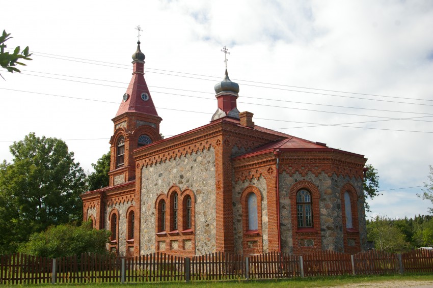 Церковь Рождества Христова, Колка (Талсинский край, Латвия). фасады