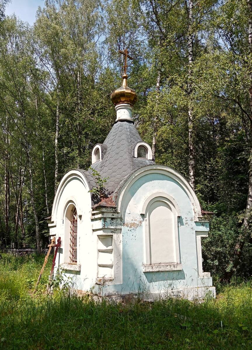 Часовня Сергия Радонежского, Таруса (Тарусский район, Калужская область). общий вид в ландшафте, Вид с востока