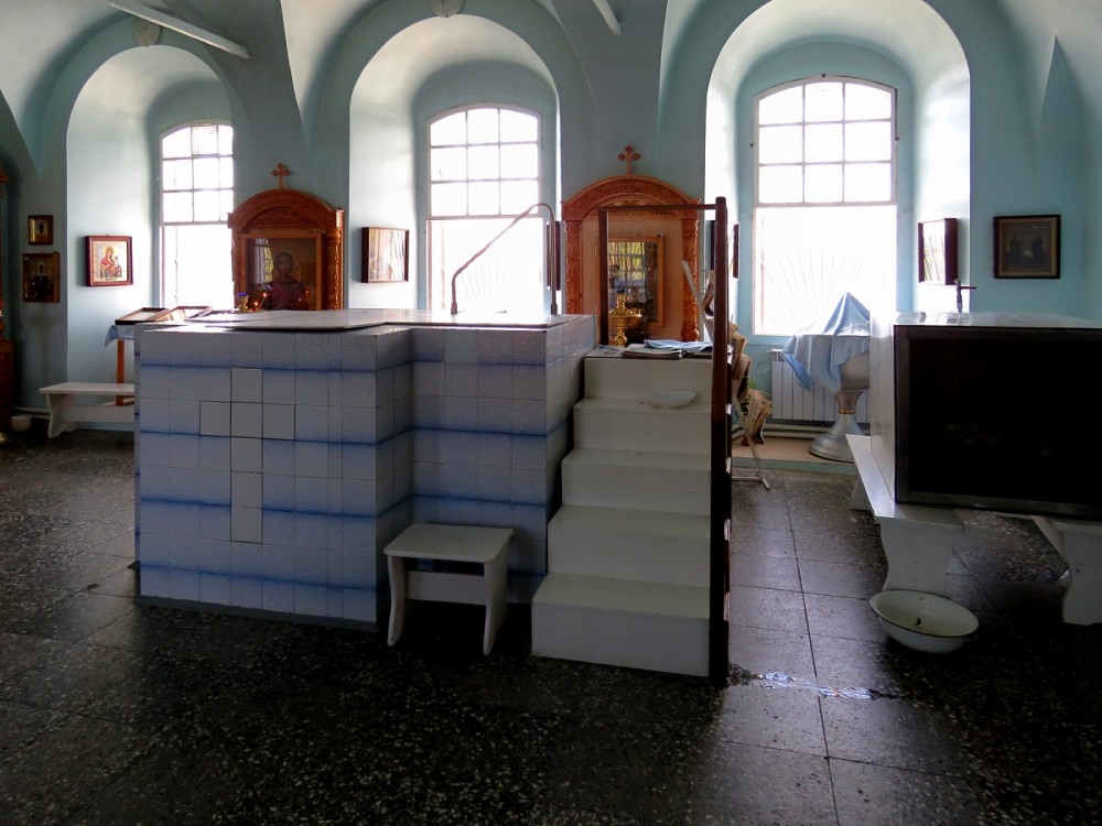 Собор Петра и Павла, Североуральск (Североуральск (Североуральский ГО), Свердловская область). интерьер и убранство, Крестильня в трапезной