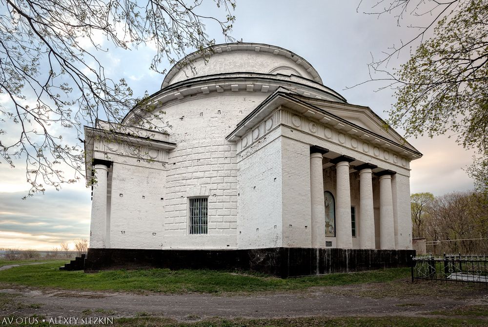 Церковь Троицы Живоначальной, Бобылёвка (Романовский район, Саратовская область). фасады