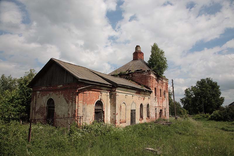 Церковь Димитрия Солунского, Дмитриановское (Ростовский район, Ярославская область). фасады
