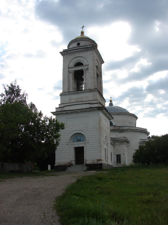 Бобылёвка. Церковь Троицы Живоначальной. фасады