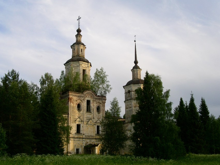 Церковь Покрова Пресвятой Богородицы, Покрово (Покровское), урочище (Лузский район, Кировская область). фасады, вид с северо-востока